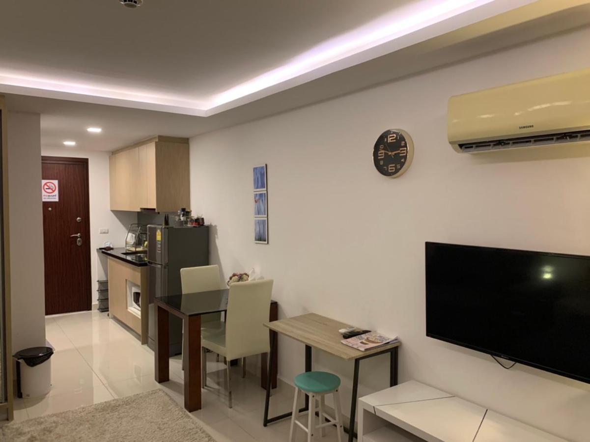 Laguna Beach Condo Resort 3 Maldives Pattaya Pool View ลากูน่า บีช คอนโด รีสอร์ต 3 พัทยา Praia de Jomtien Exterior foto