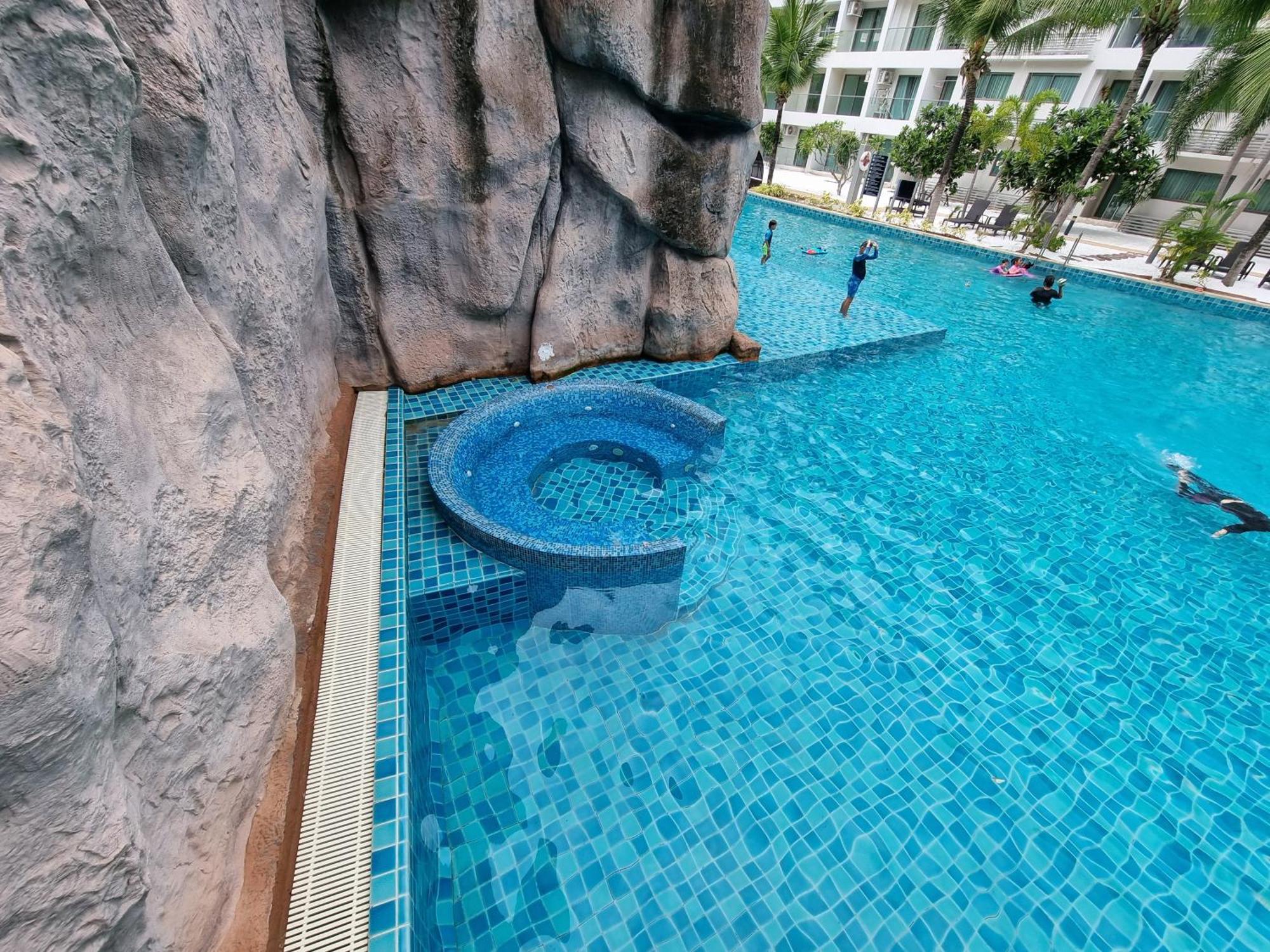 Laguna Beach Condo Resort 3 Maldives Pattaya Pool View ลากูน่า บีช คอนโด รีสอร์ต 3 พัทยา Praia de Jomtien Exterior foto