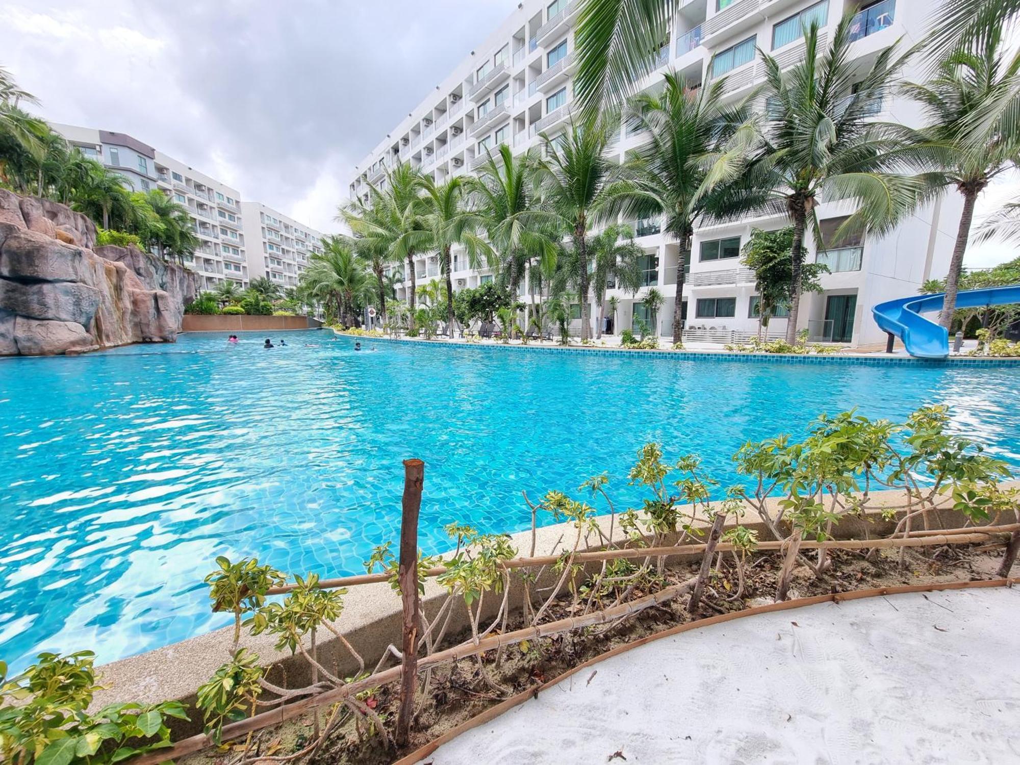 Laguna Beach Condo Resort 3 Maldives Pattaya Pool View ลากูน่า บีช คอนโด รีสอร์ต 3 พัทยา Praia de Jomtien Exterior foto